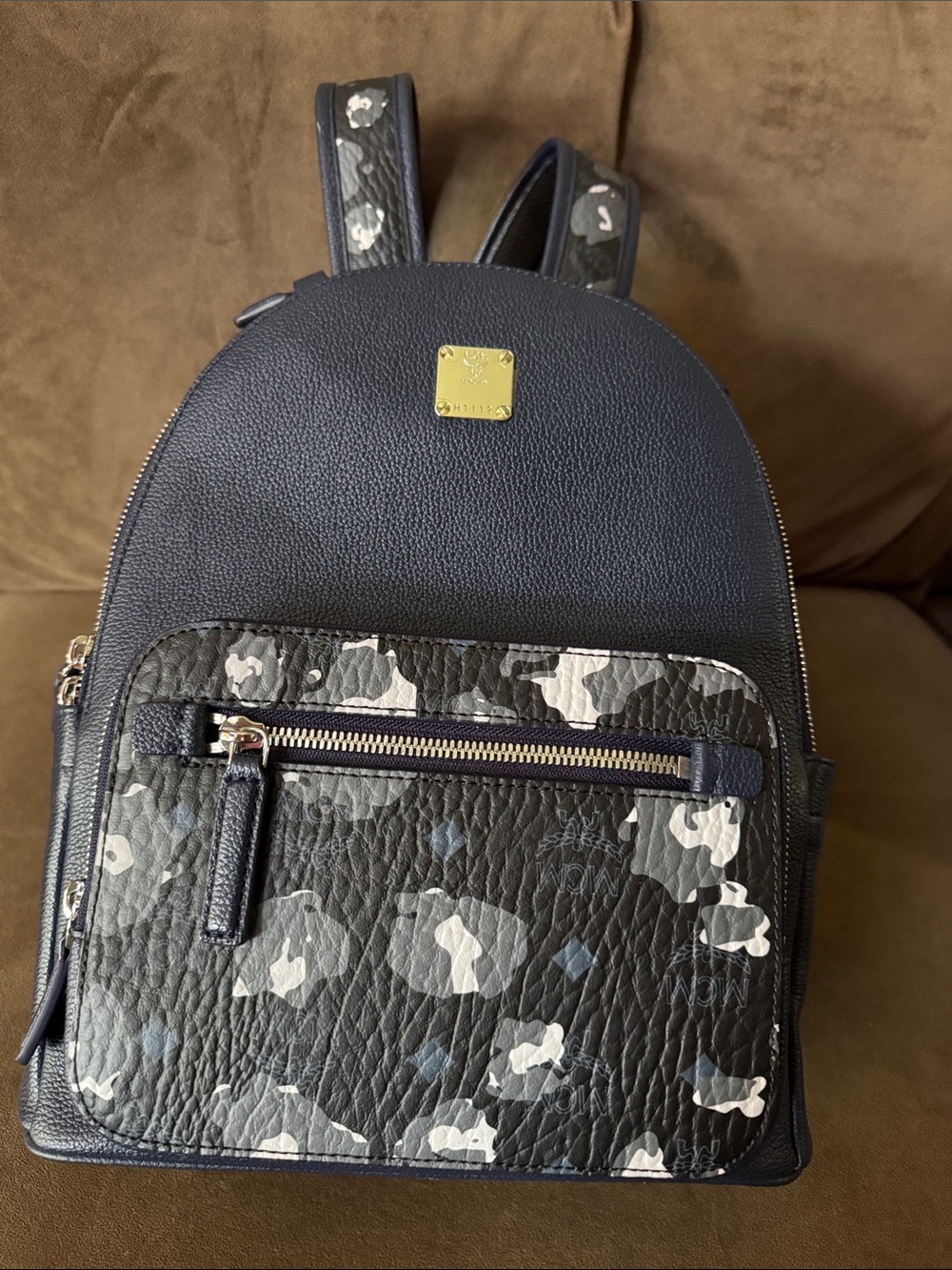 MCM NWT Med/Small Pebbled Leather Navy Camouflage Backpack with Front Zip Pocket